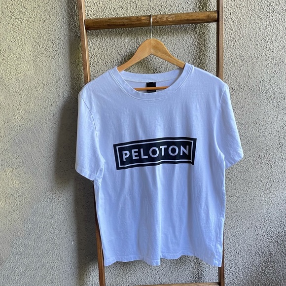 PELOTON Short Sleeve Graphic Tee